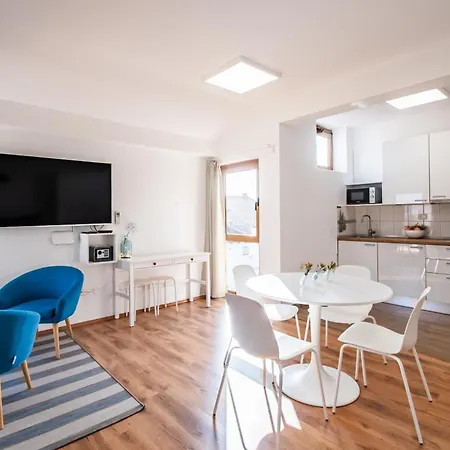 Apartment Seafront Umag Center Old Town Seaview 4 Exterior photo