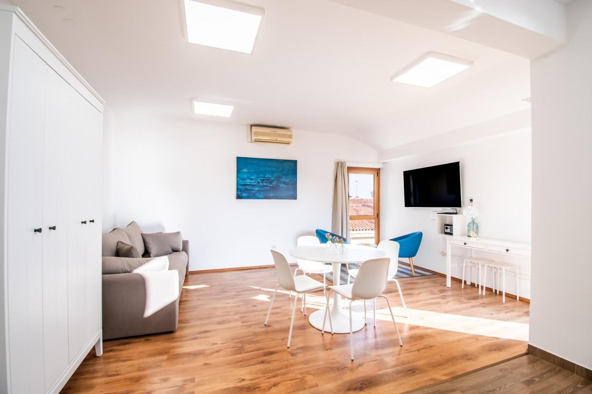 Appartement Seafront Center Old Town Seaview 4 *